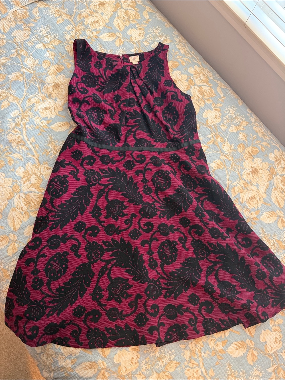 LOFT Black and Maroon Sleeveless A-Line Dress
